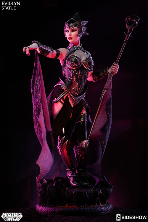 Limited Edition Evil-Lyn Statue