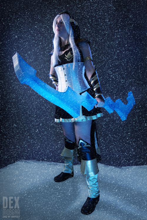 Ashe League of Legends Cosplay