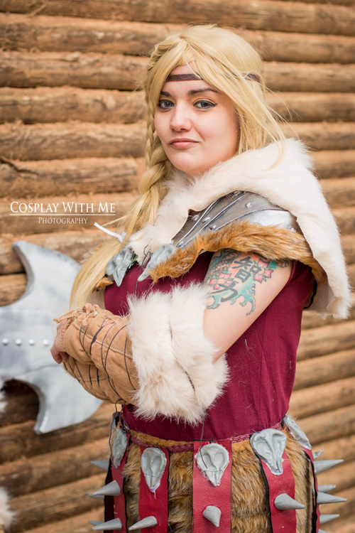 Astrid from How to Train your Dragon 2 Cosplay