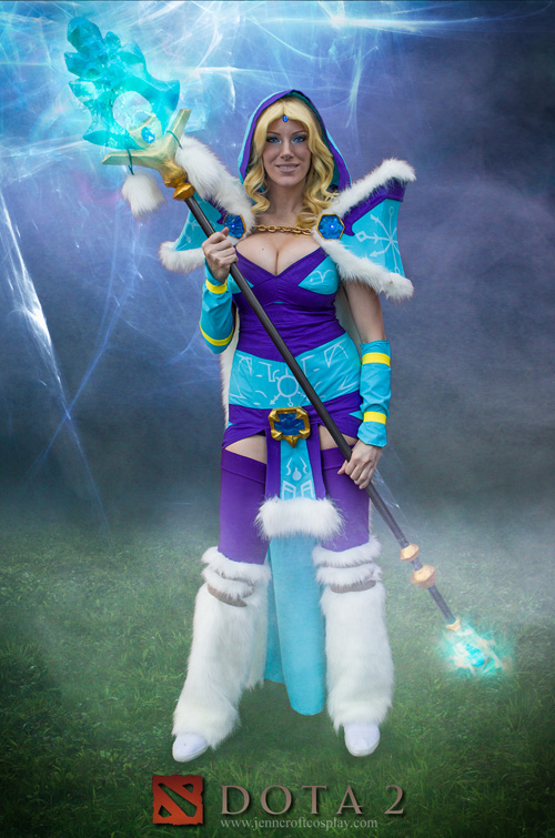 The Crystal Maiden from DOTA 2 Cosplay