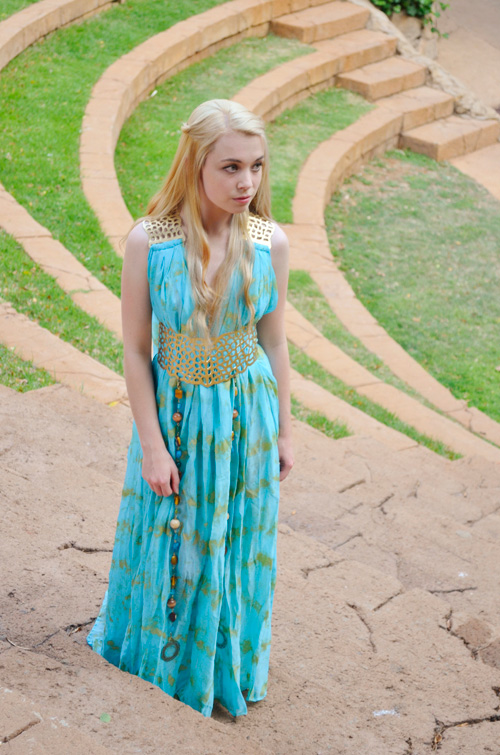 Daenerys Targaryen in Qarth Cosplay