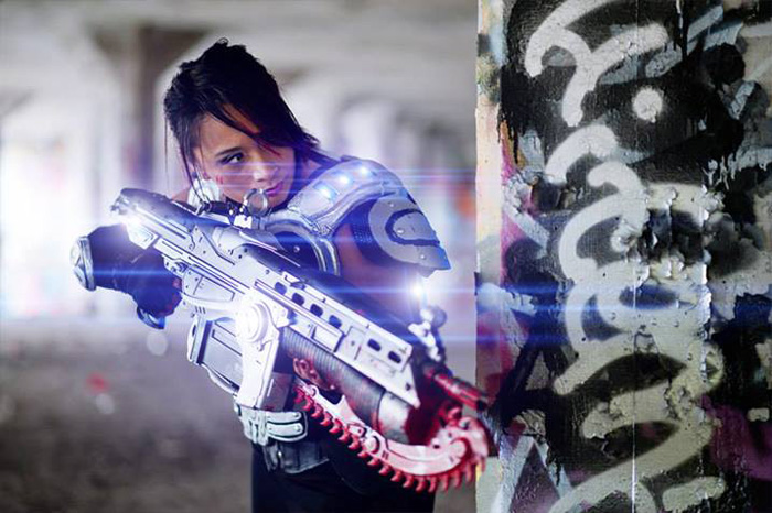 Alicia Valera from Gears of War 3 Cosplay