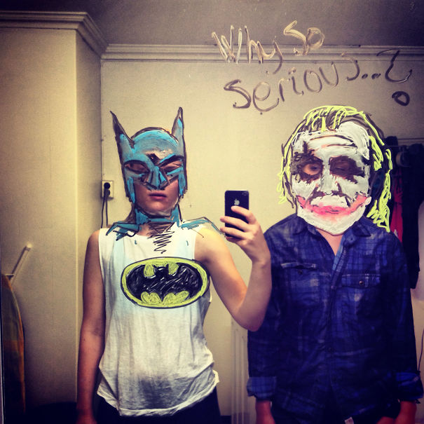 Clever & Geeky Bathroom Mirror Selfies