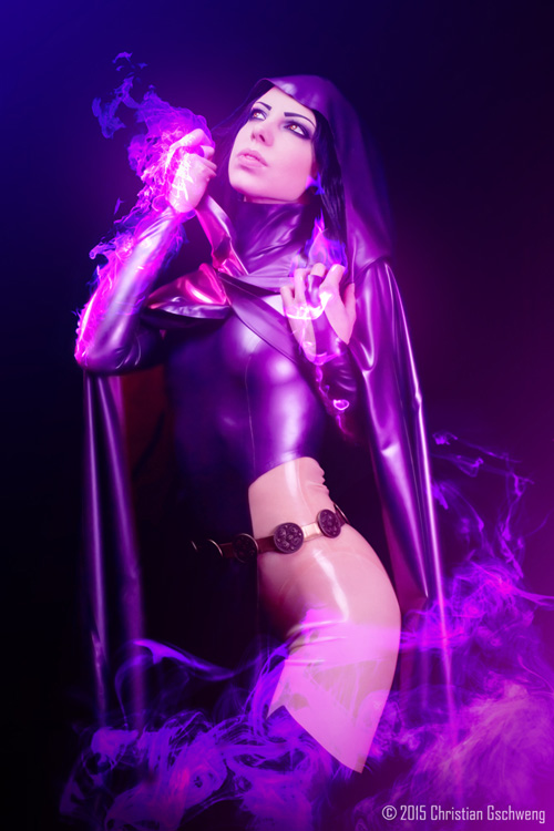 Raven from Teen Titans Cosplay